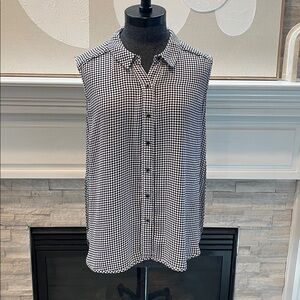 Halogen Monochrome Polka Dot Blouse Size Medium